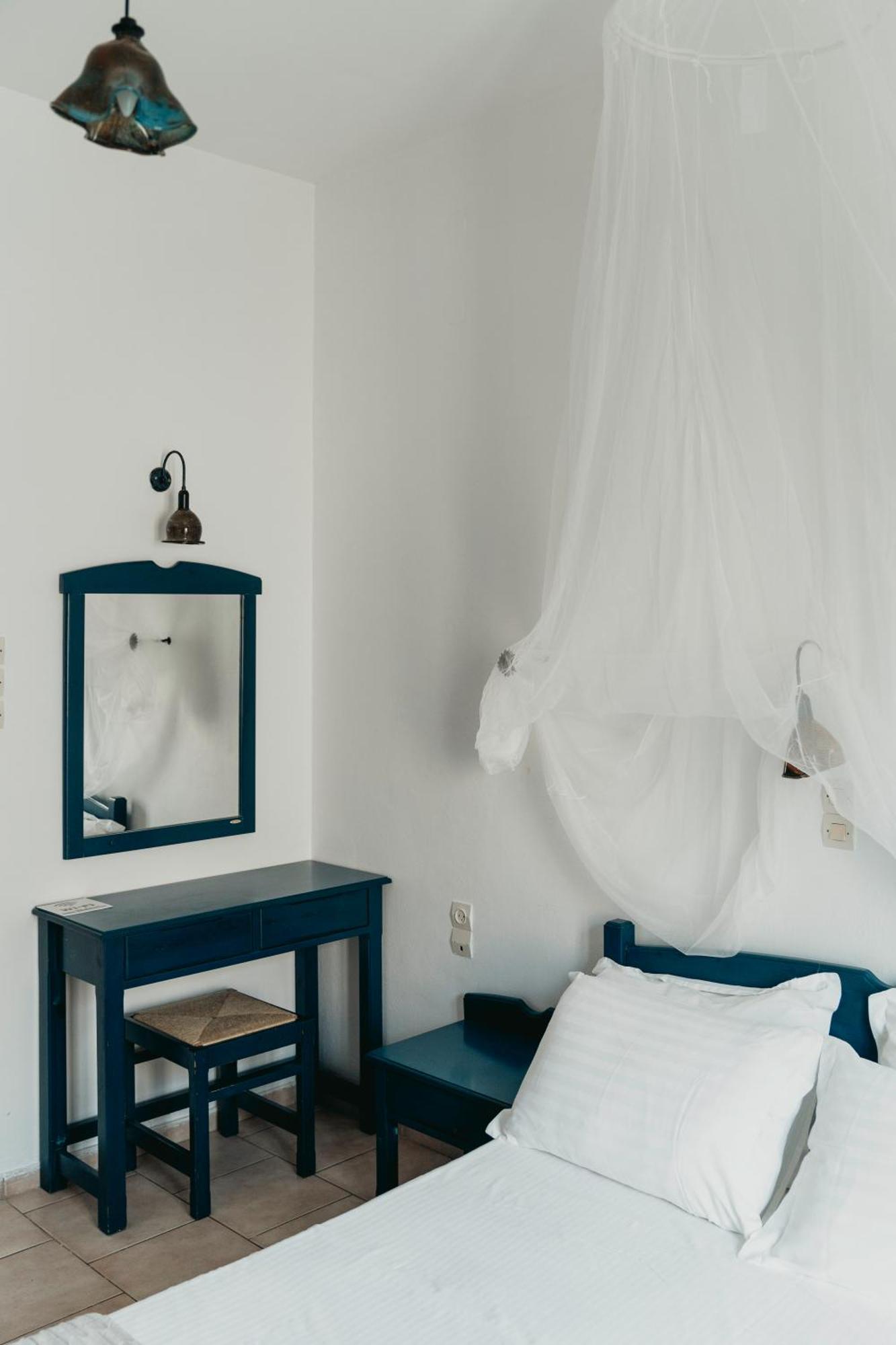 Bofor Studios & Rooms Livadakia 客房 照片