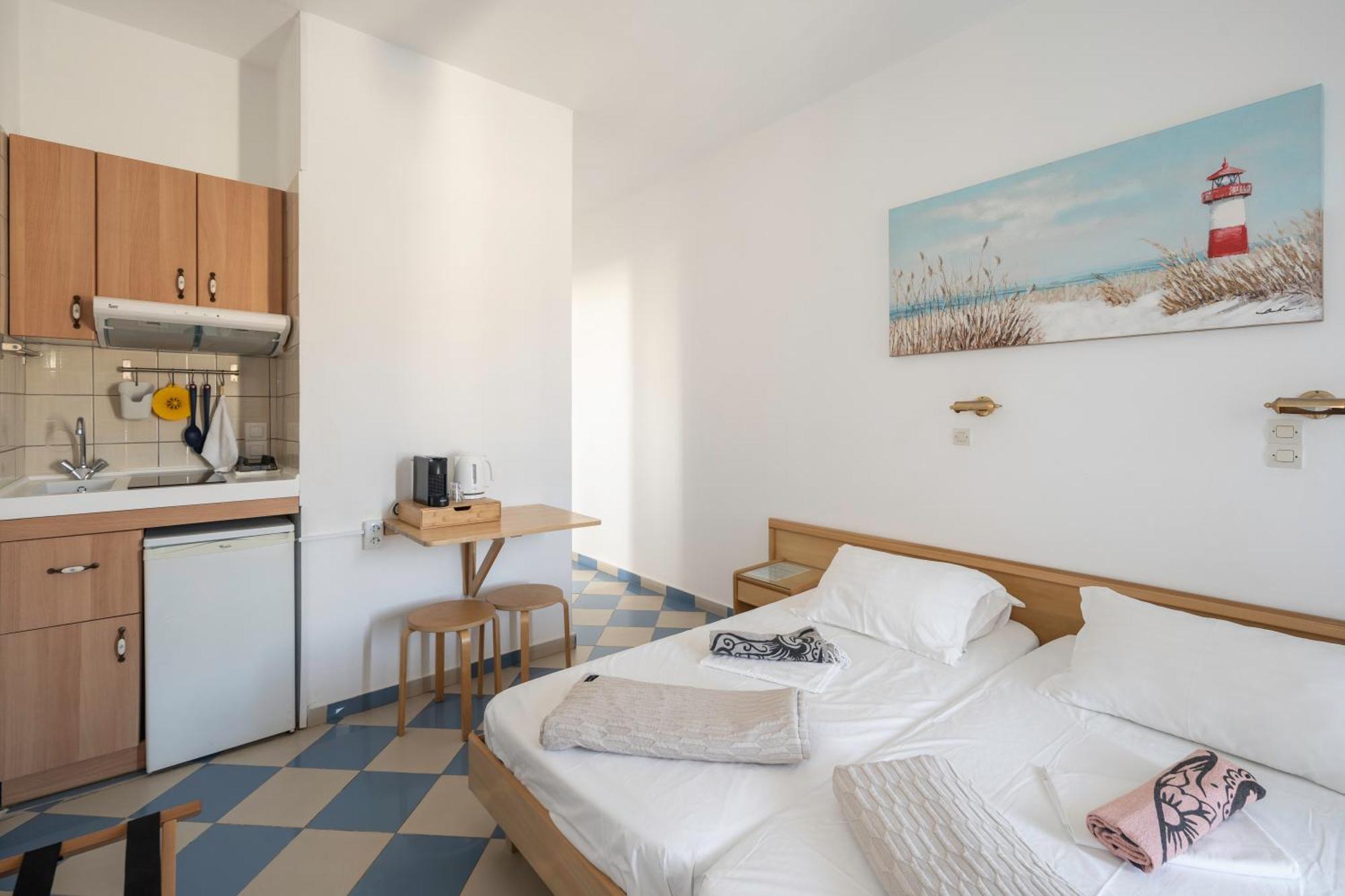 Bofor Studios & Rooms Livadakia 客房 照片